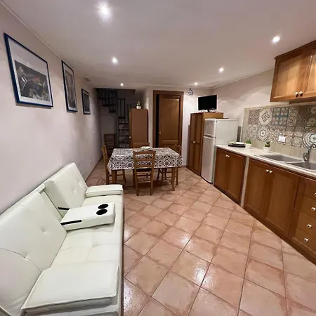 Casa Gioeni * Cefalu